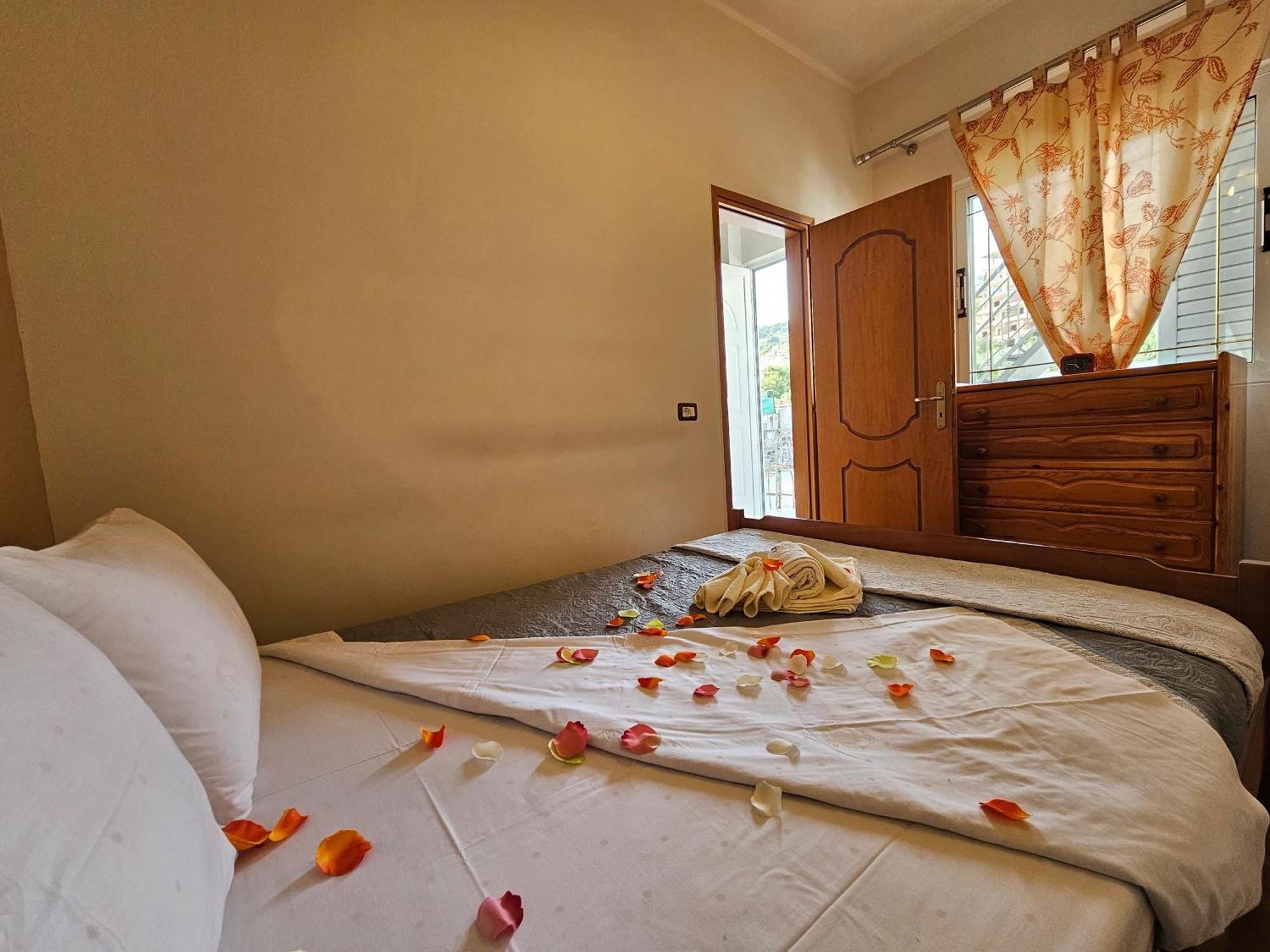 Apartament Leko Sarande Exterior photo